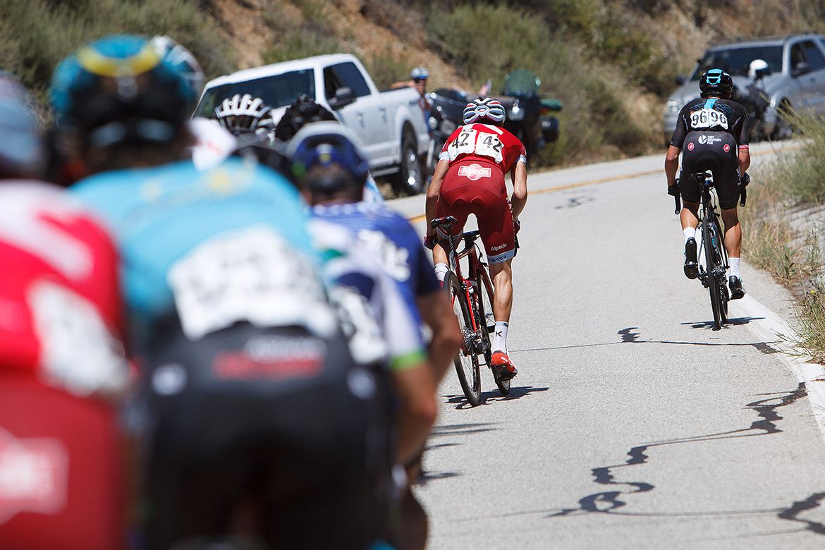 Thiago Machado and Peter Kennaugh attack