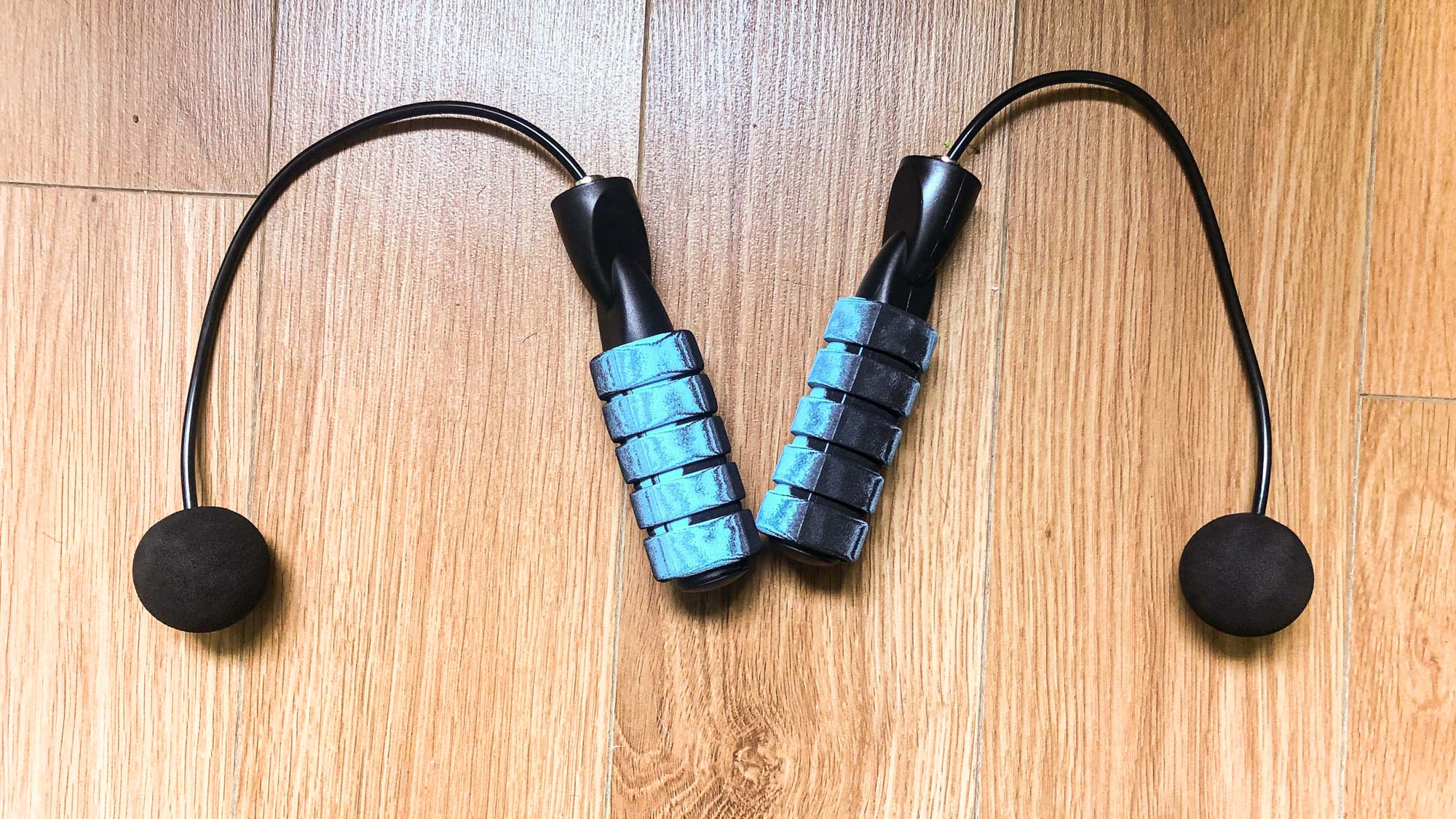 The ILIENSA Ropeless Jump Rope is the best jump rope for indoor workouts