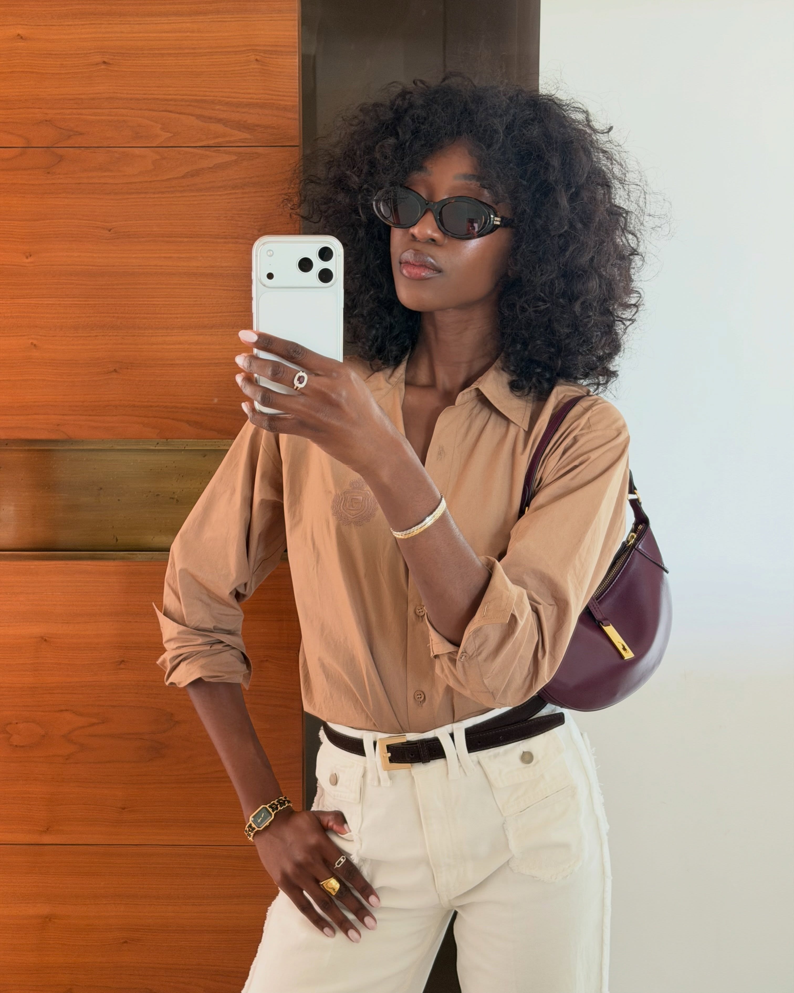 Woman wearing a Calvin Klein jeans outfits.