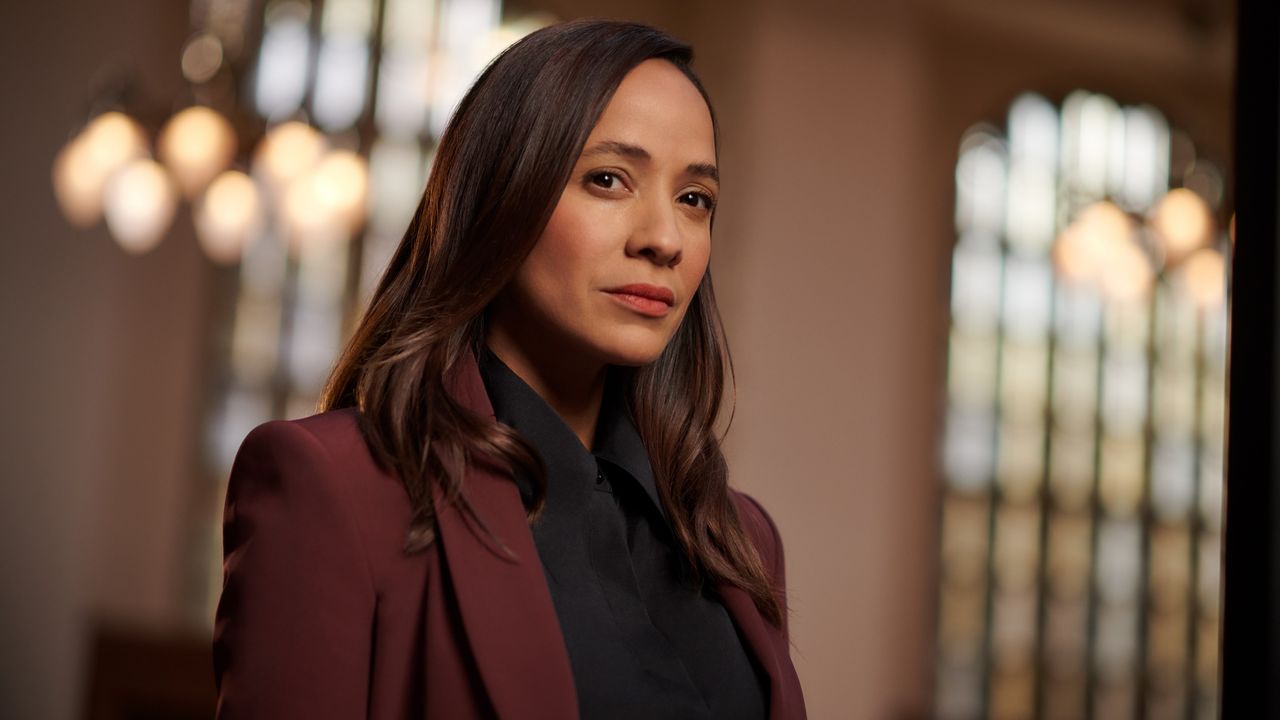 Dania Ramirez in Alert