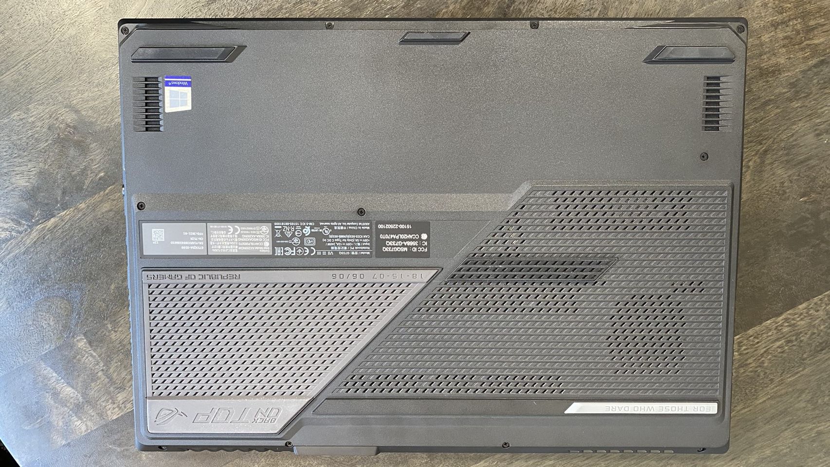 Asus ROG Strix Scar 17 G733