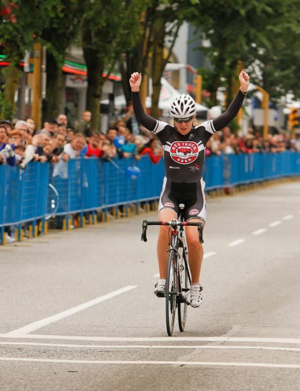 Women's Giro di Burnaby winner Julia Garnet (Trek/Red Truck).