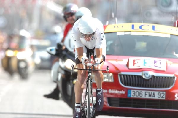 Andy Schleck (Saxo Bank) gives it everything