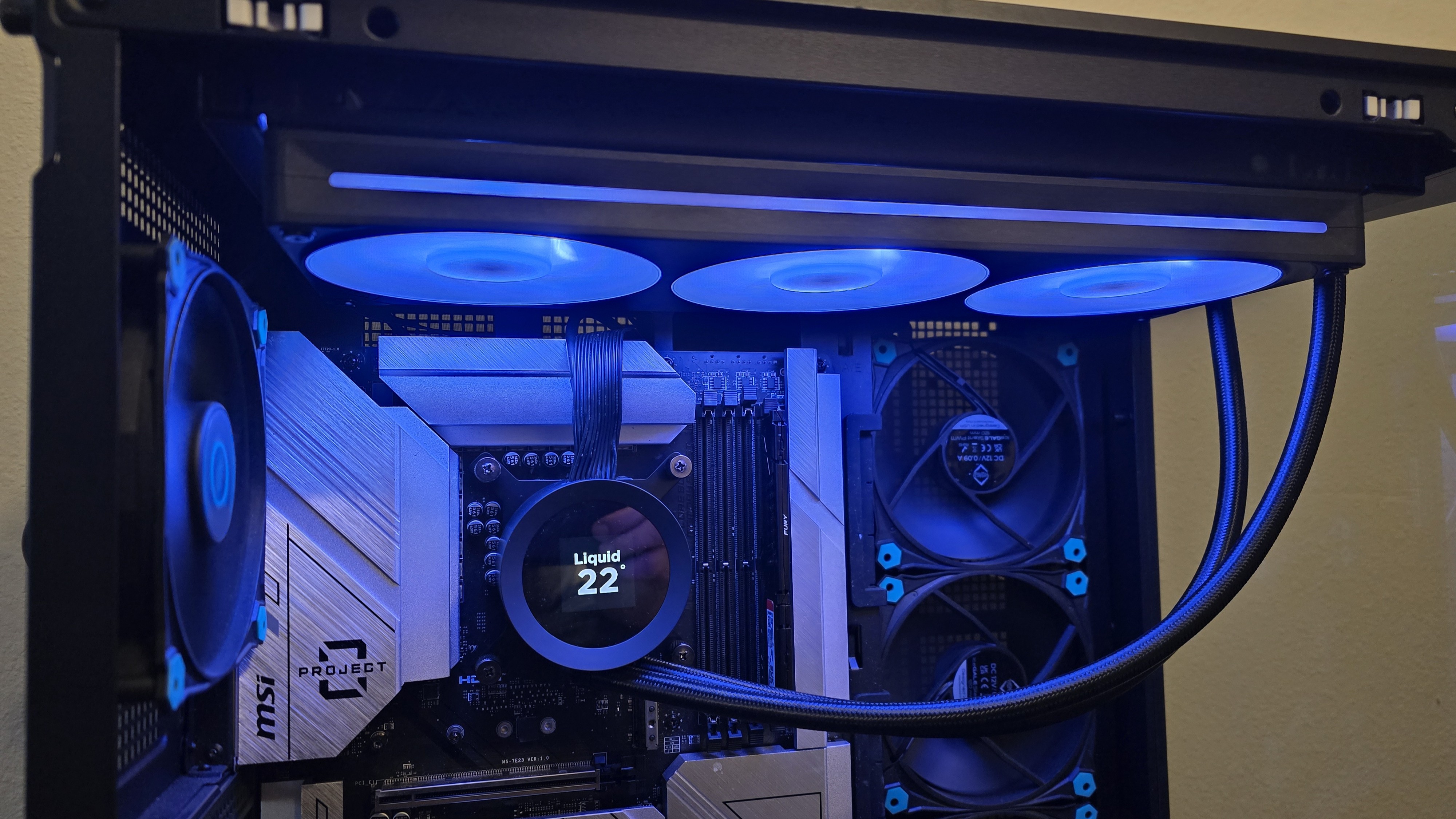 NZXT Kraken Plus 360 RGB