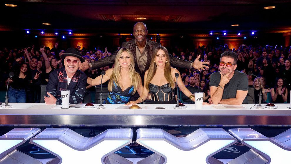 Howie Mandel, Heidi Klum, Terry Crews, Sofia Vergara and Simon Cowell on America&#039;s Got Talent