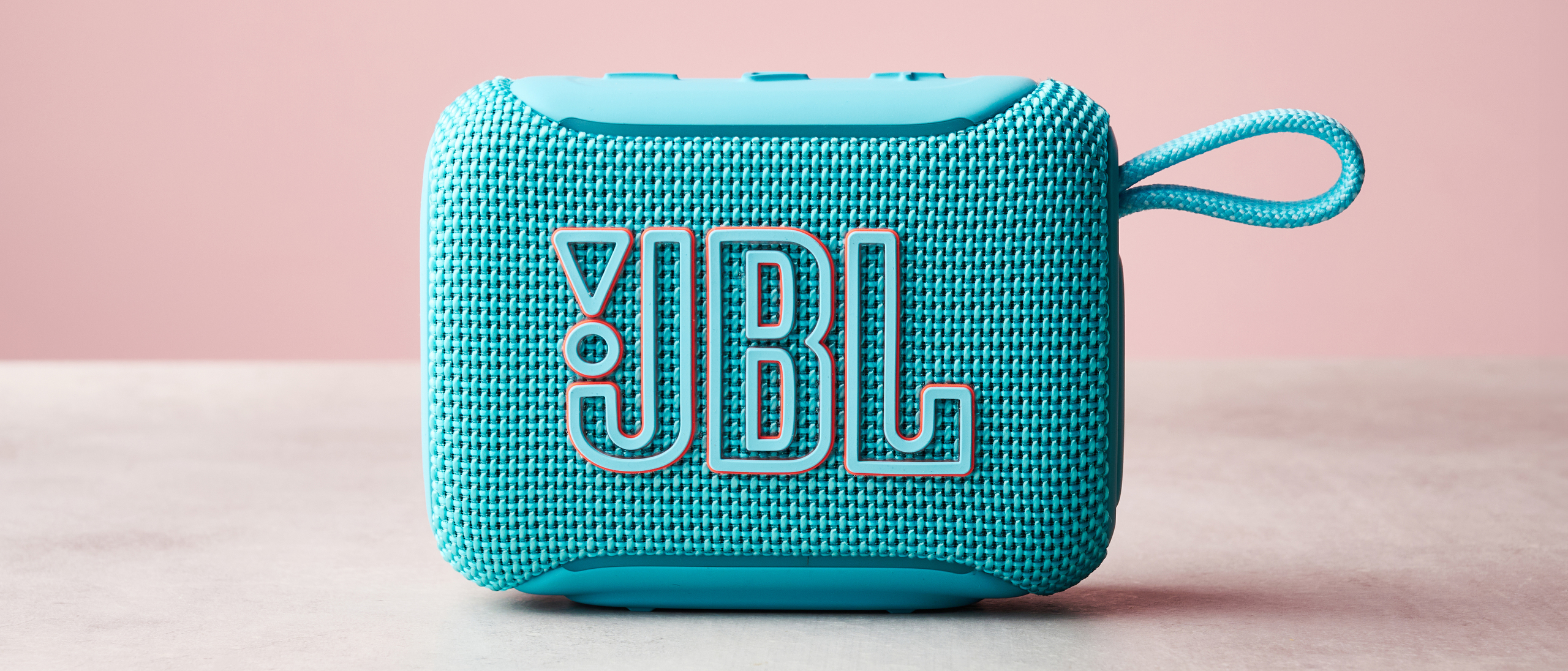 JBL Go 5 with lights off