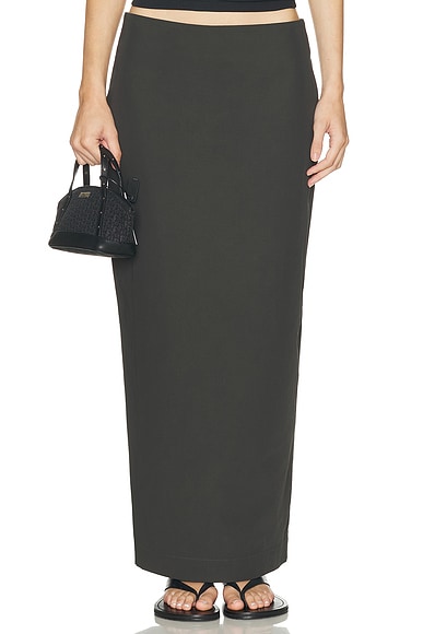 Minimal Column Skirt