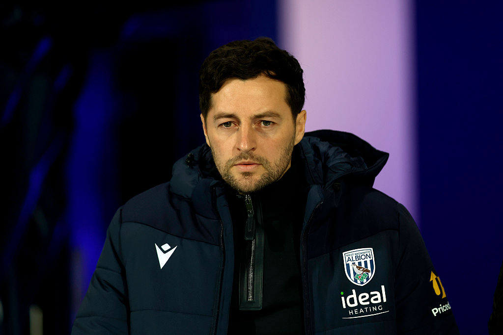 WEST BROMWICH, ENGLAND - NOVEMBER 26: Ryan Mason Head Coach of West Bromwich Albion looks on during the Sky Bet Championship match between West Bromwich Albion and Birmingham City at The Hawthorns on November 26, 2025 in West Bromwich, United Kingdom. (Photo by Adam Fradgley/West Bromwich Albion FC via Getty Images)