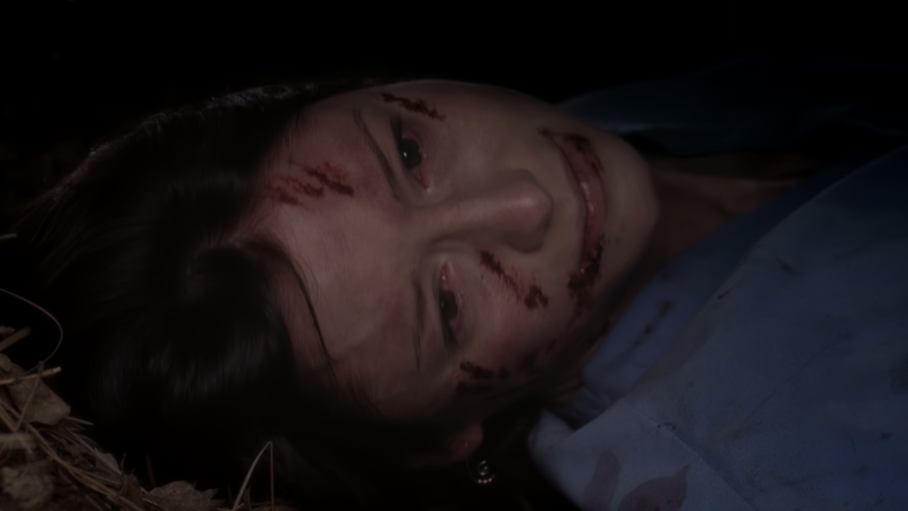 Lexie being crushed in the Grey&#039;s Anatomy plane crash episode.
