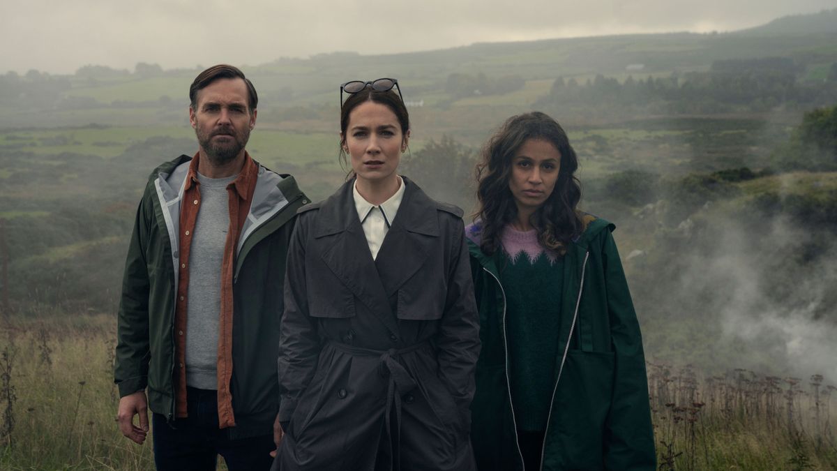 Gilbert, Dove and Emmy (L-R) outdoors in Bodkin episode 2