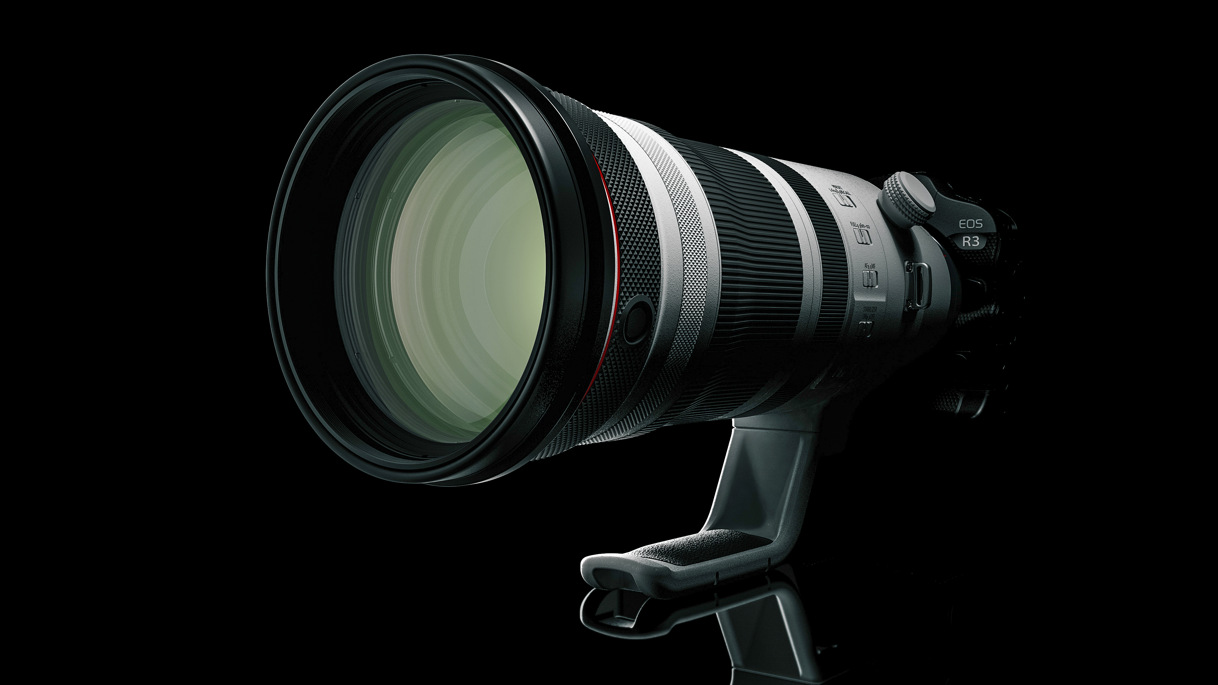 Canon is working on its first RF lens with a built-in teleconverter (report)