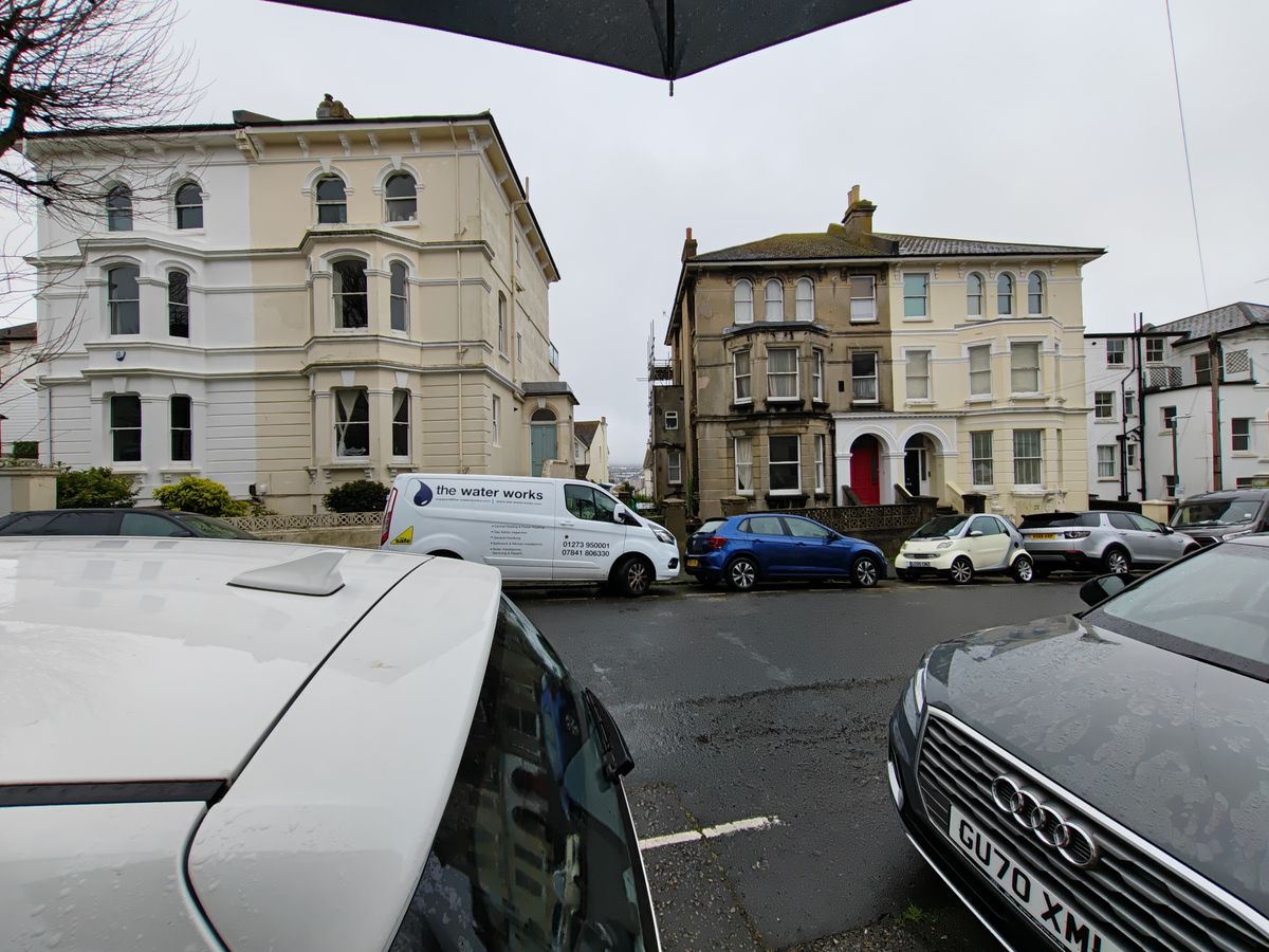 Honor Magic Vs camera sample Brighton ultra wide