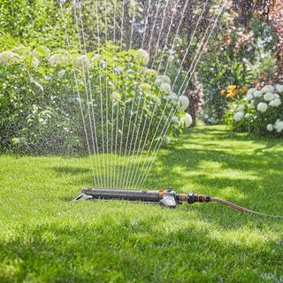 Gardena AquaZoom M Rectangular Sprinkler