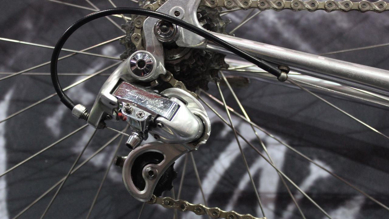 A closer look at the Campagnolo rear derailleur