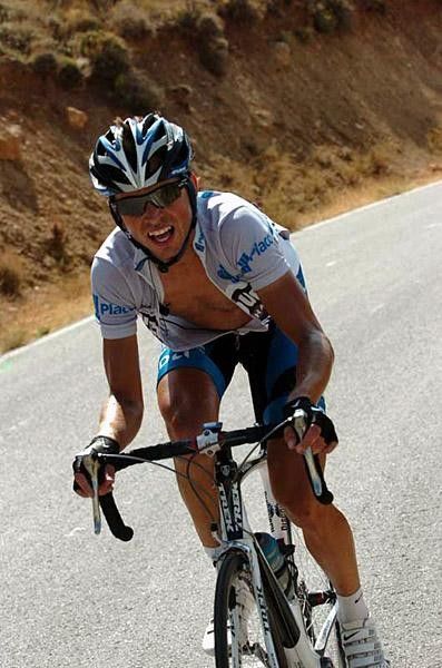 Jurgen Van Goolen (Discovery) takes the mountain points
