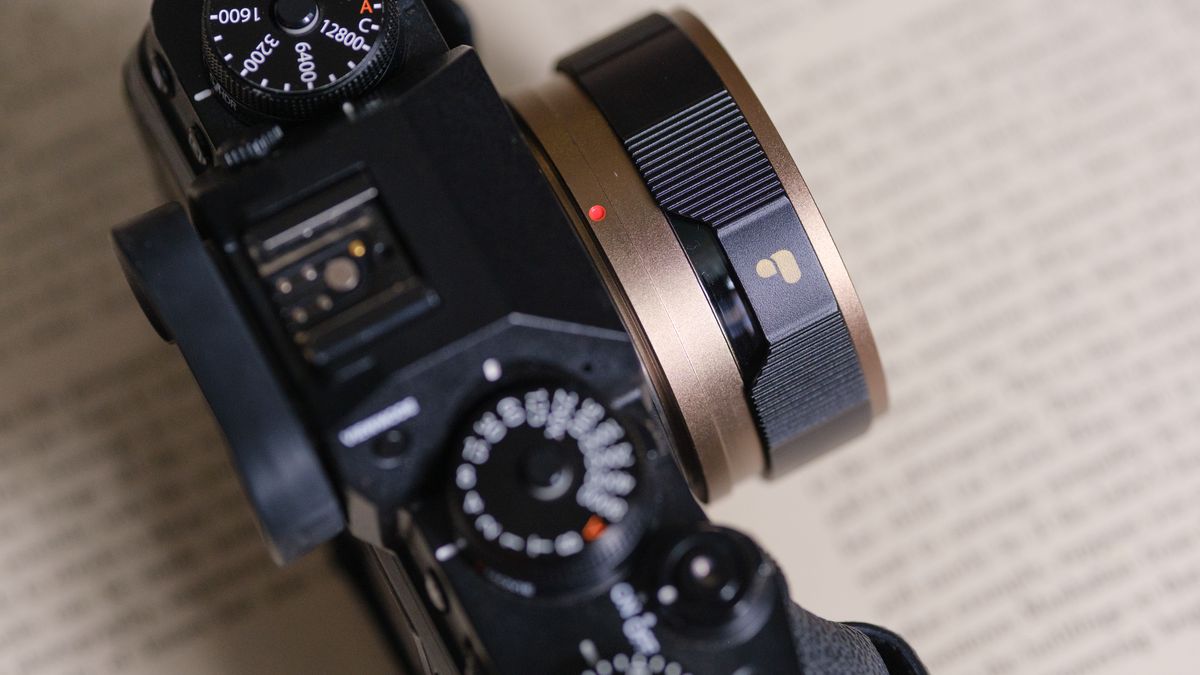 A close up of the light leak window on the PolarPro LightLeak 28mm lens