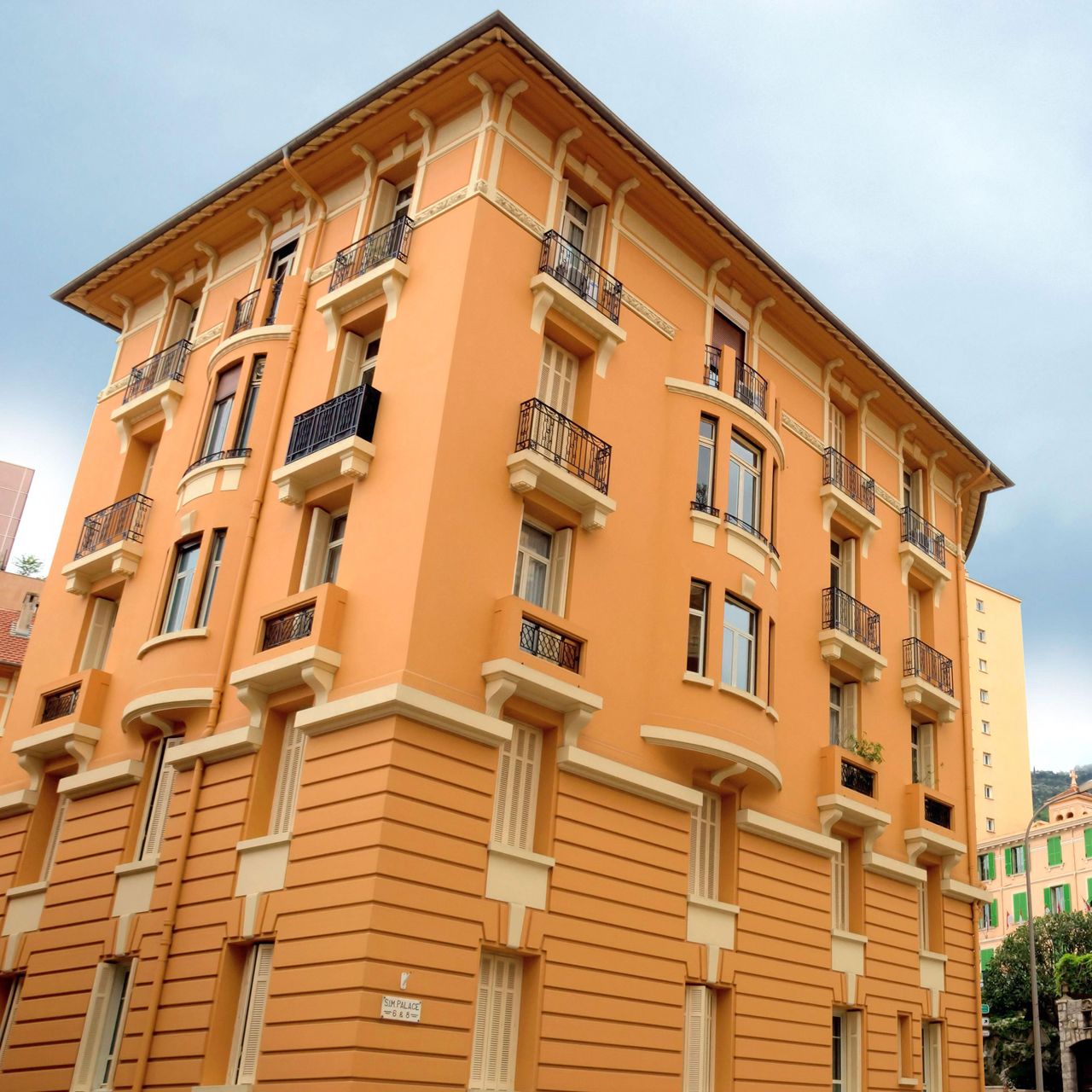 Monaco: an orange building in Moneghetti