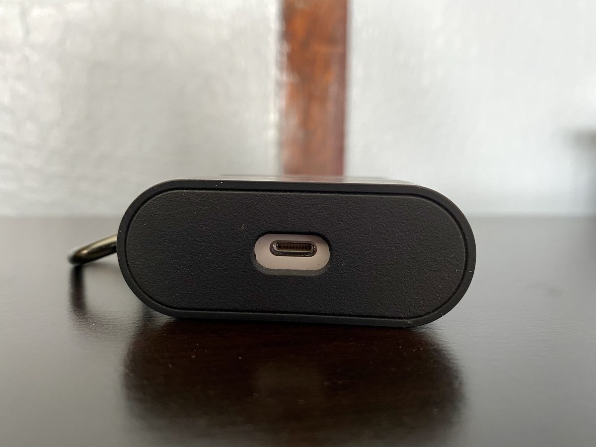 Spigen Classic Shuffle Bottom