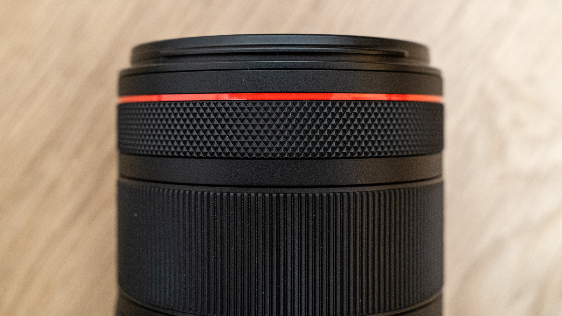 Canon RF 24mm f/1.4L VCM lens control ring and manual focus ring