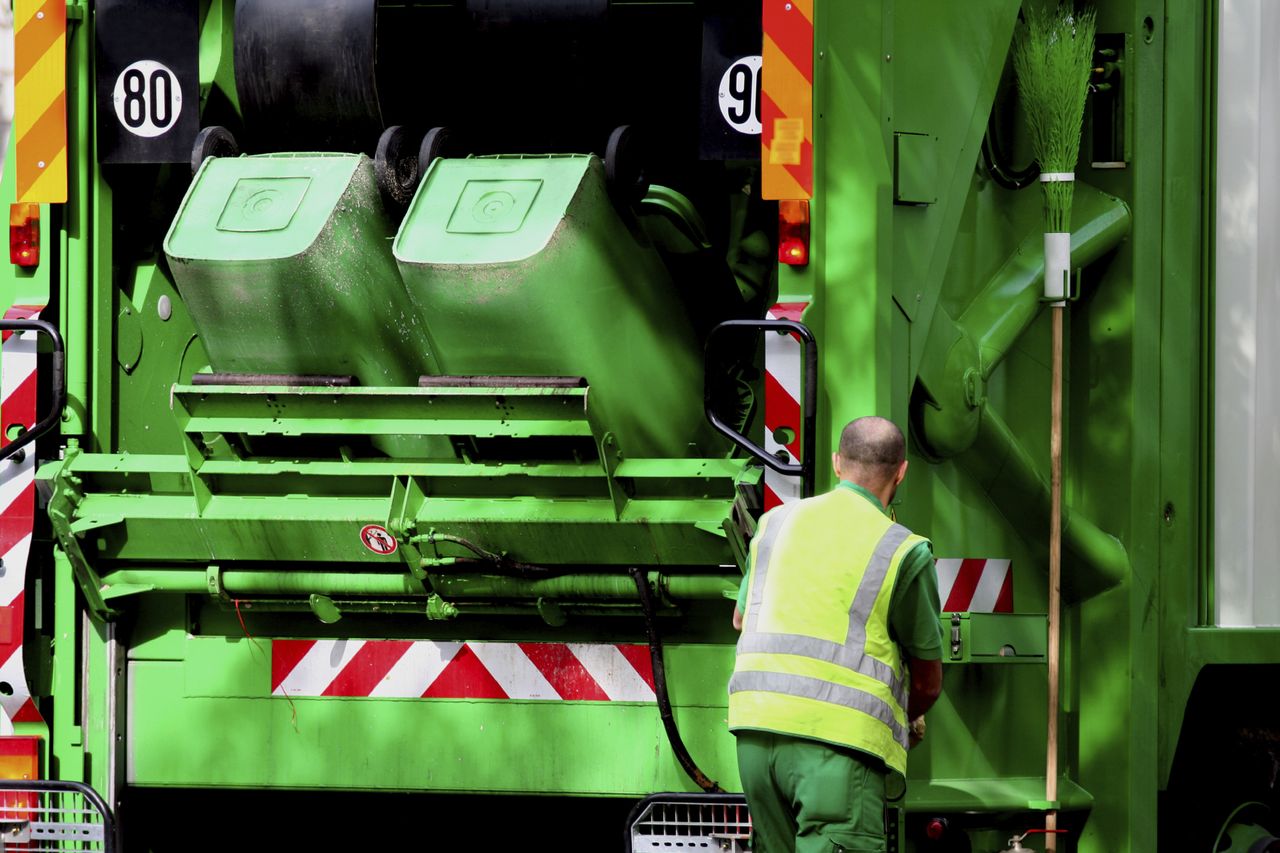 An Atlanta garbageman was jailed for 30 days for working too early.