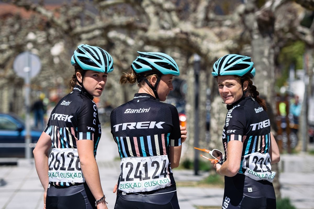 Drops Cycling make their way to sign in