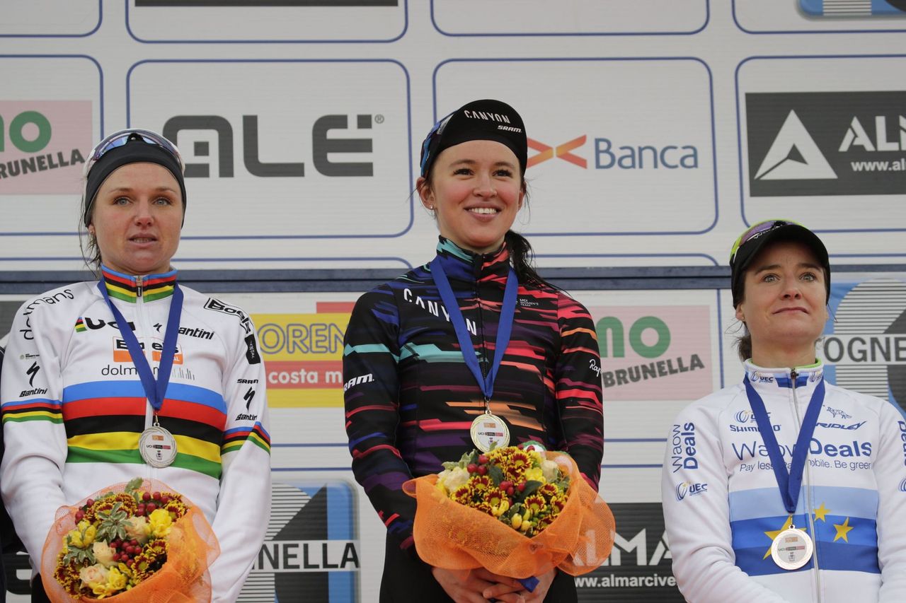 Chantal Blaak, Katarzyna Niewiadoma, and Marianne Vos on the podium