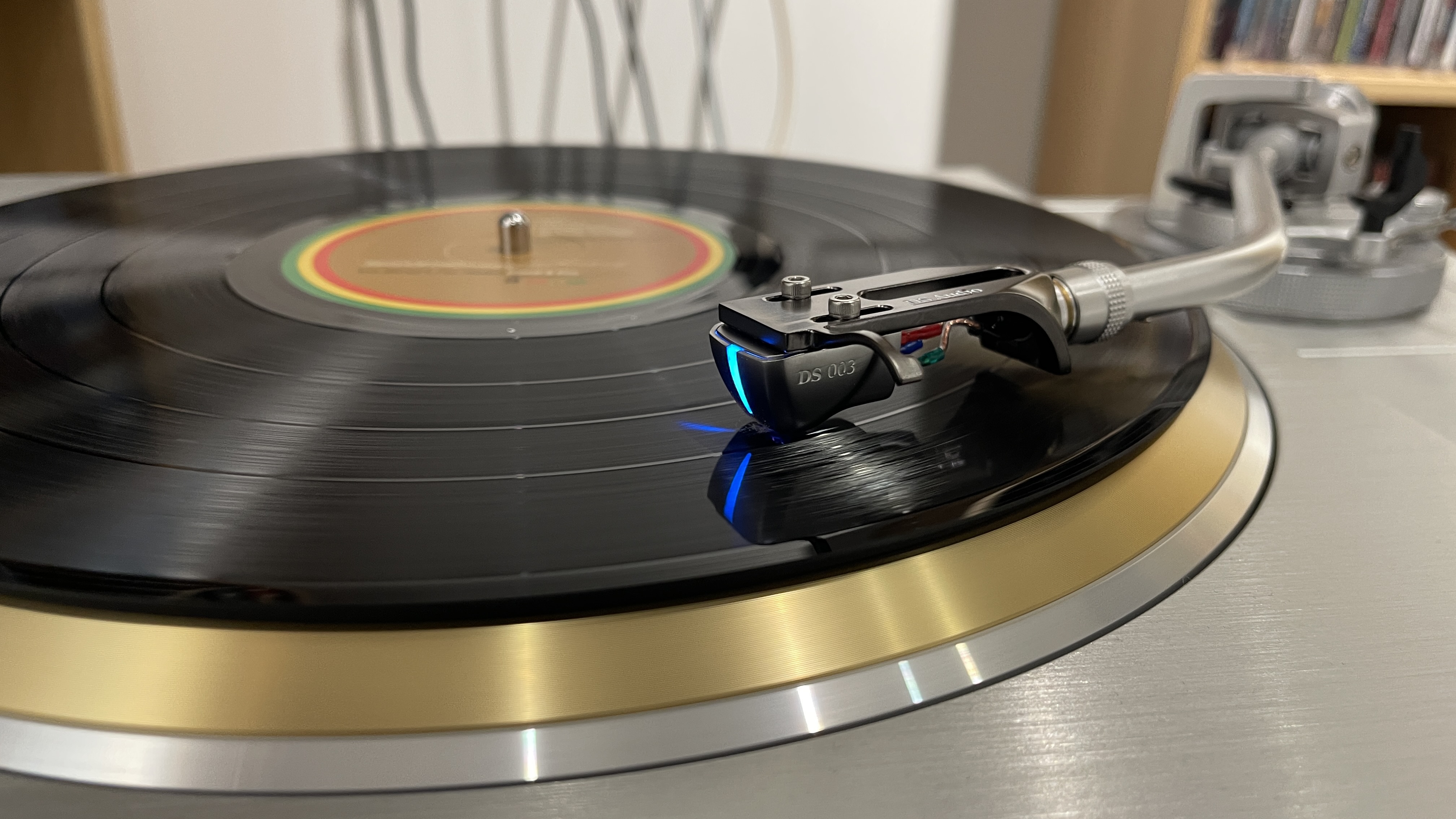 DS Audio DS 003 cartirdge mounted in Technics SL-1000R record player
