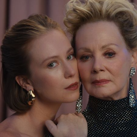 hannah einbinder and jean smart posing together as ava and deborah wearing formal wear in a shot for hacks season 4