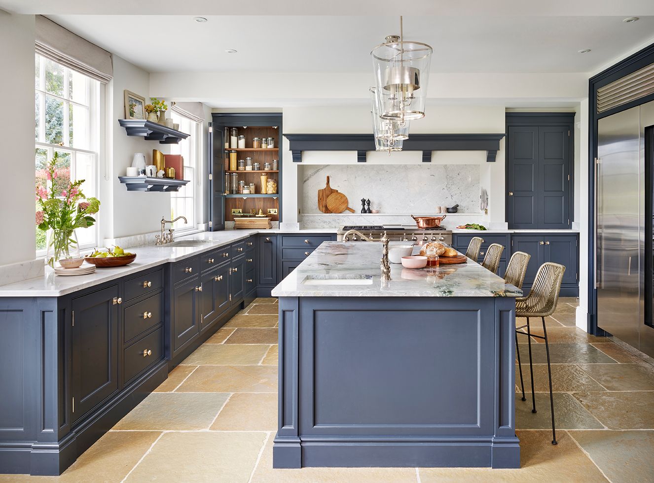 Designing a Kitchen Island: Everything You Need to Know | Homebuilding