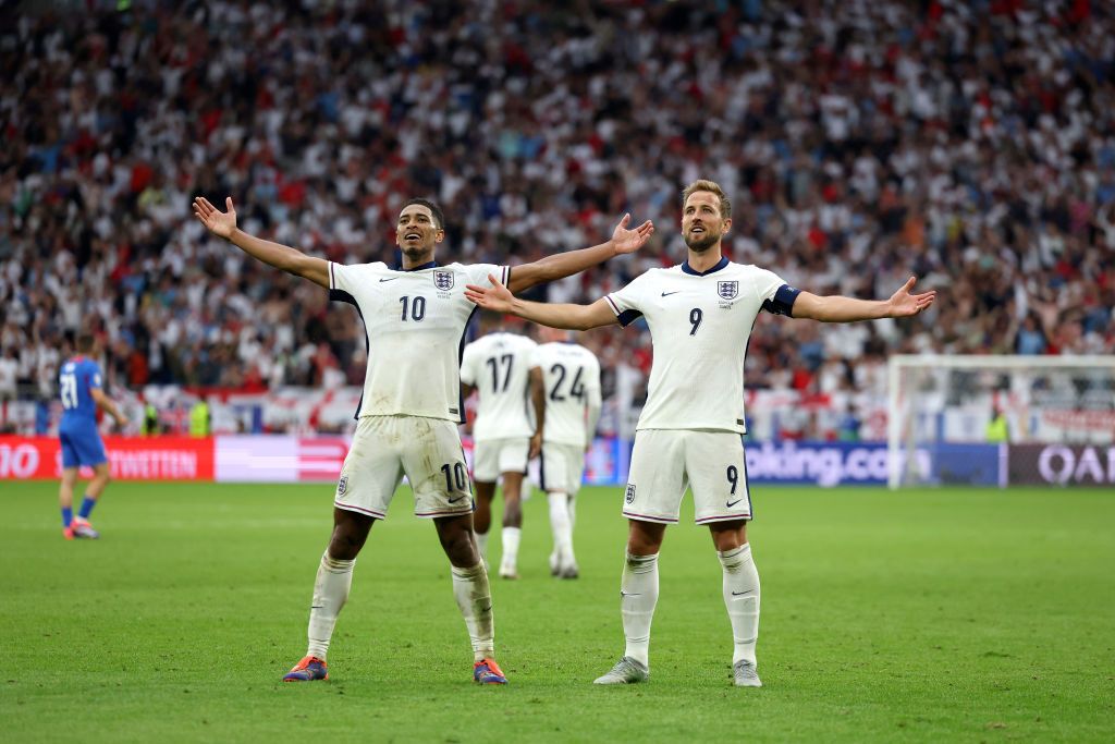 Jude Bellingham and Harry Kane celebrate England&#039;s equalising goal against Slovakia in their Euro 2024 last-16 clash