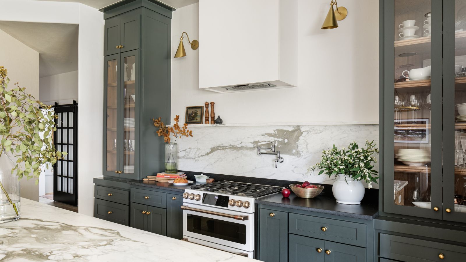 How To Decorate With Sherwin-Williams' Pewter Green