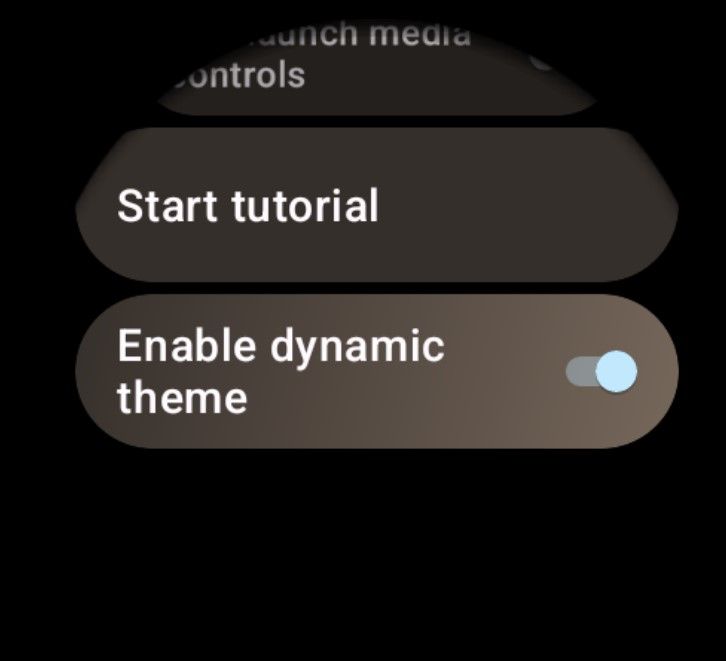 Wear OS 4 Material You dynamic colors