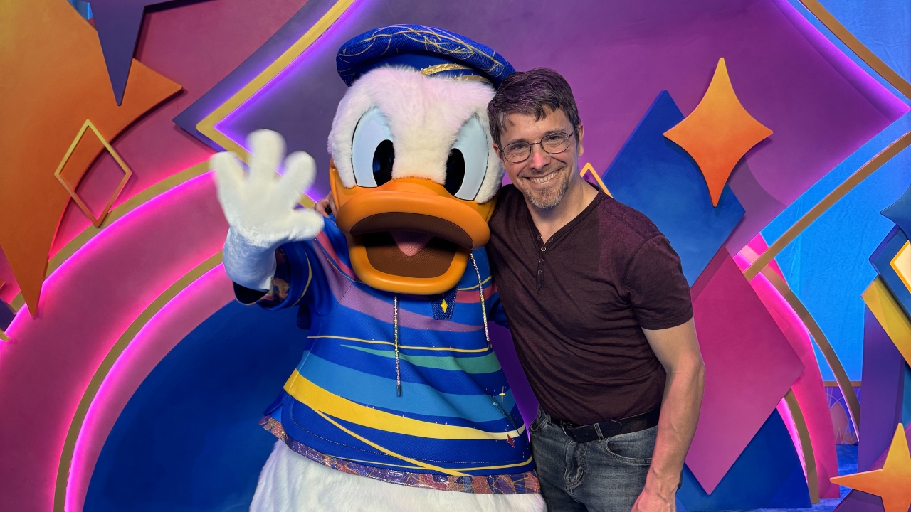 CinemaBlend's Dirk Libbey and Donald Duck at Disneyland