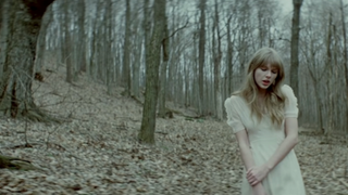 Taylor Swift in Safe & Sound music video for Hunger Games