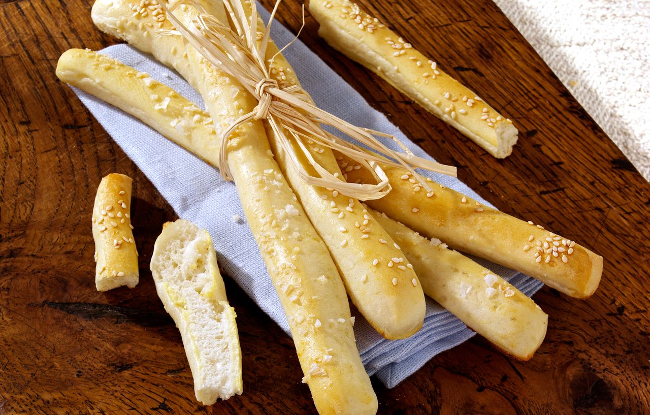 sesame and salt breadsticks