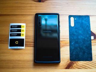 Samsung Galaxy Note 10 w/ Rhinoshield case