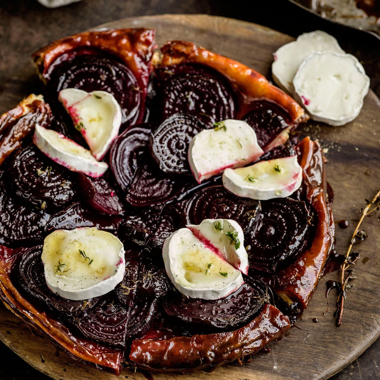 beetroot tart with goat&#039;s cheese photo