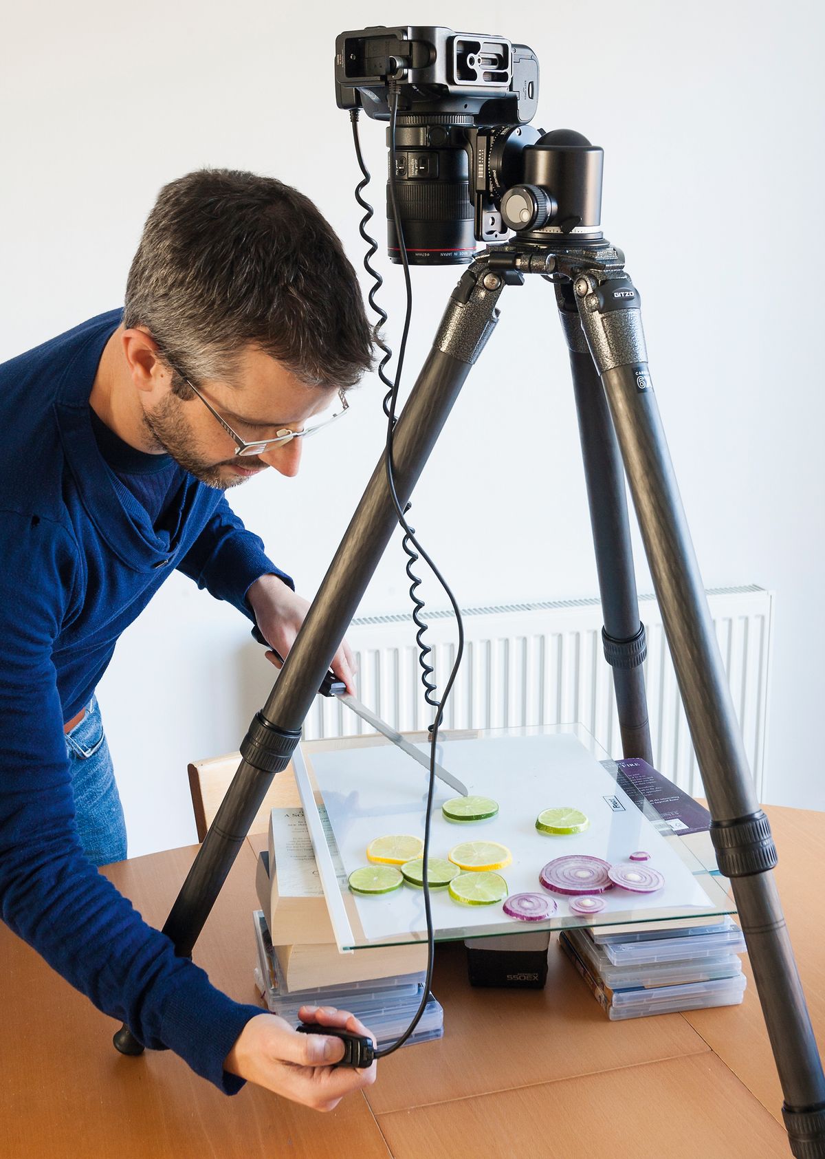 Photo hack: make a lightbox for shooting backlit photographs of food 