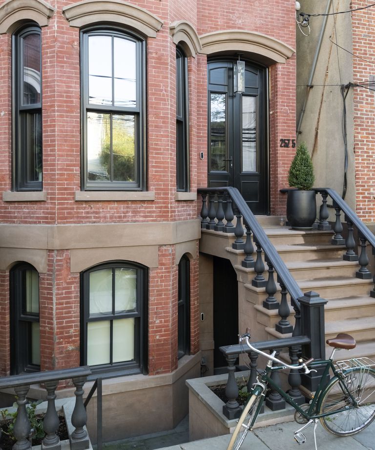 How to choose the best exterior paint for doors and windows Livingetc