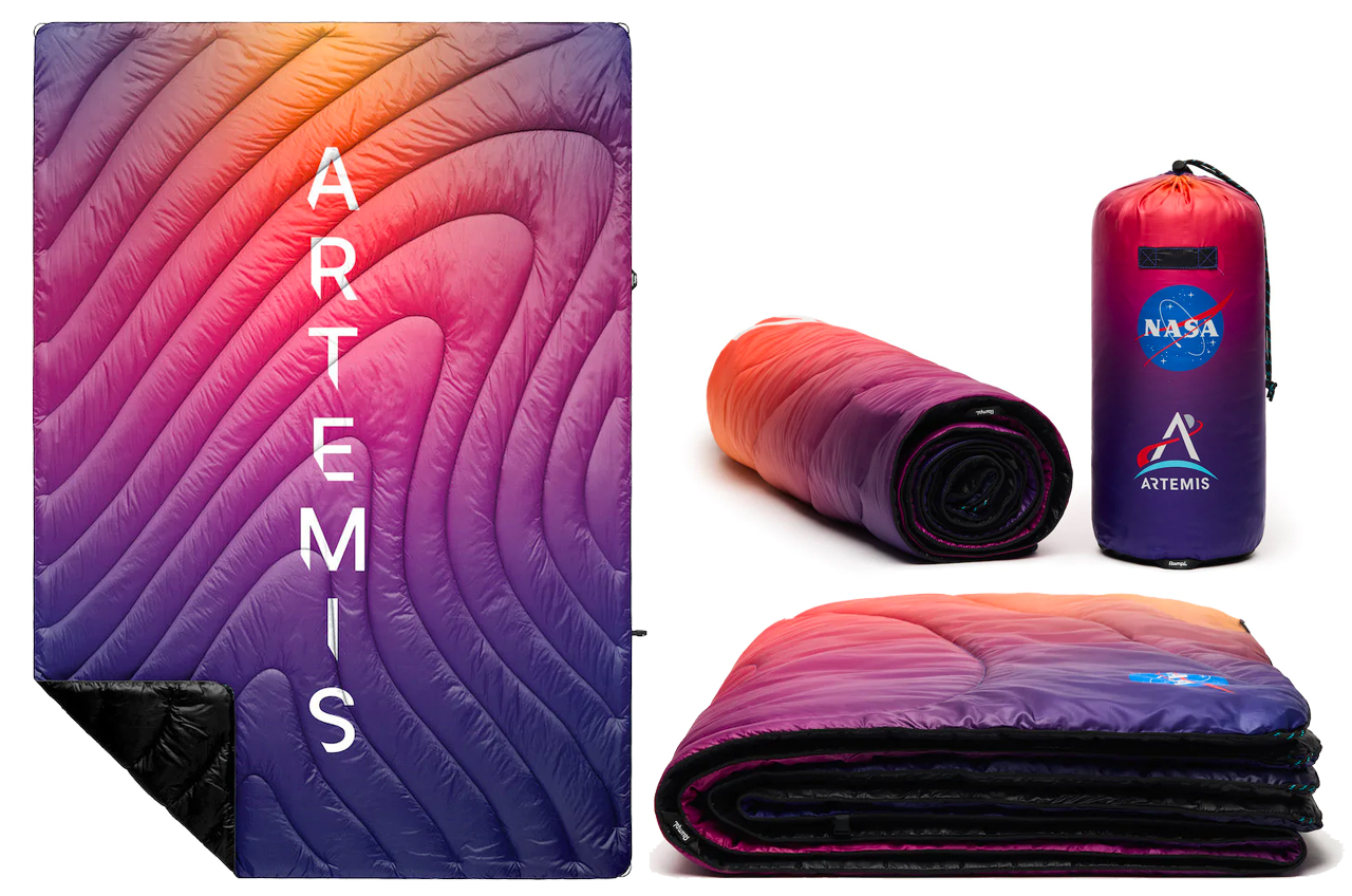 Rumpl's NASA Artemis Horizon original puffy blanket features the space agency's "Torchbearer" 'Torchbearer' design, symbolizing illumination to new discoveries, new possibilities and new perspectives for human life.
