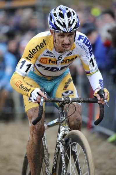 Bart Wellens (Telenet Fidea) made his return to racing in Koksijde, finishing 15th.