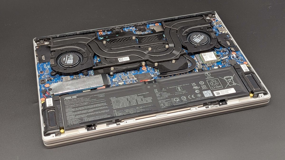 Asus ROG Zephyrus G14, 2025 edition.