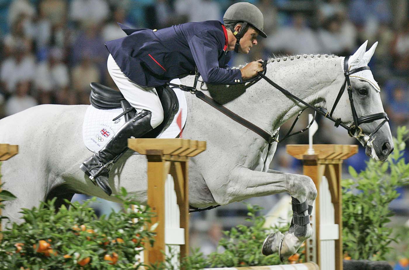 2D4GN2K British rider Leslie Law rides Shear L'Eau to win the Silver Medal during the individual three-day eventing at the Athens 2004 Olympic Games August 18, 2004. REUTERS/Reinhard Krause RKR/AA