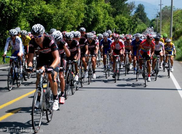Jose Gutierrez pulls the peloton along