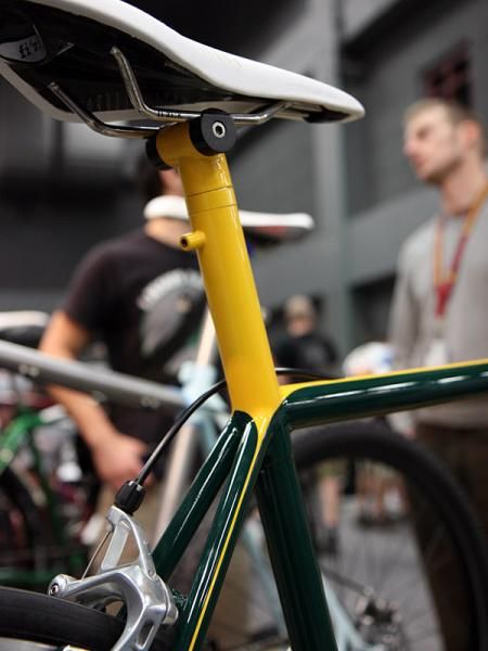 Engin Cycles incorporates an integrated seatmast on this steel roadster.