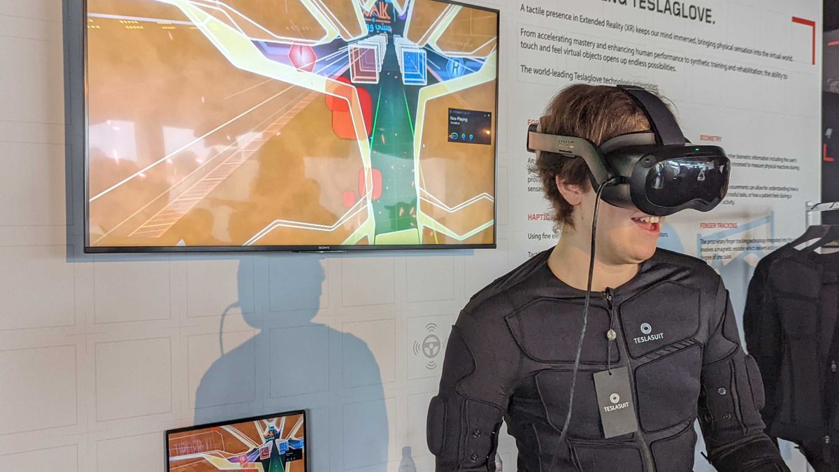 This full-body haptic suit has ruined the Oculus Quest 2 for me 