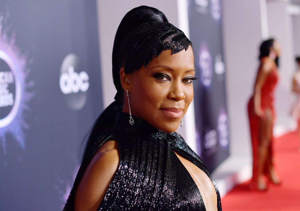 Regina King on the red carpet at the American Music Awards.