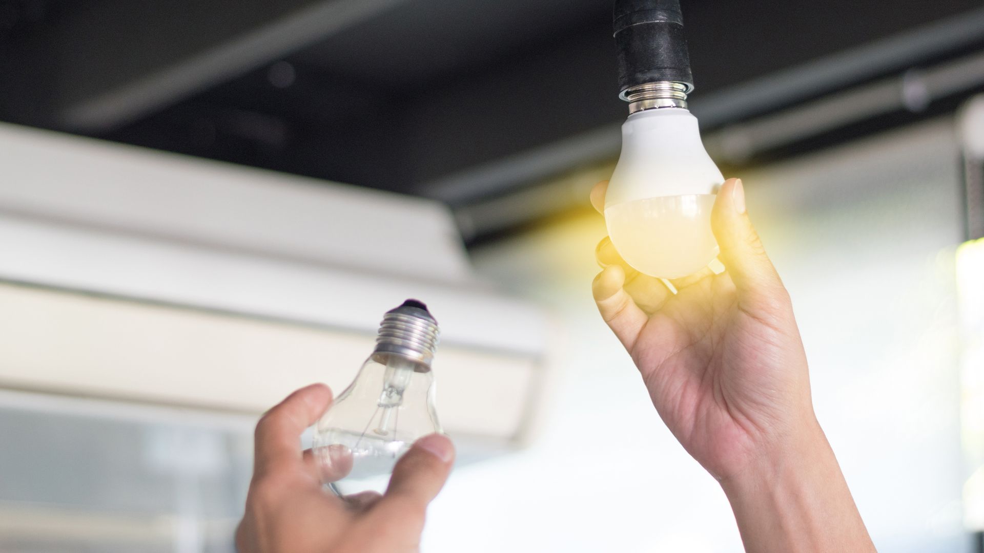 The 5 Best LED Bulbs To Easily Integrate Into Your Home | Homebuilding