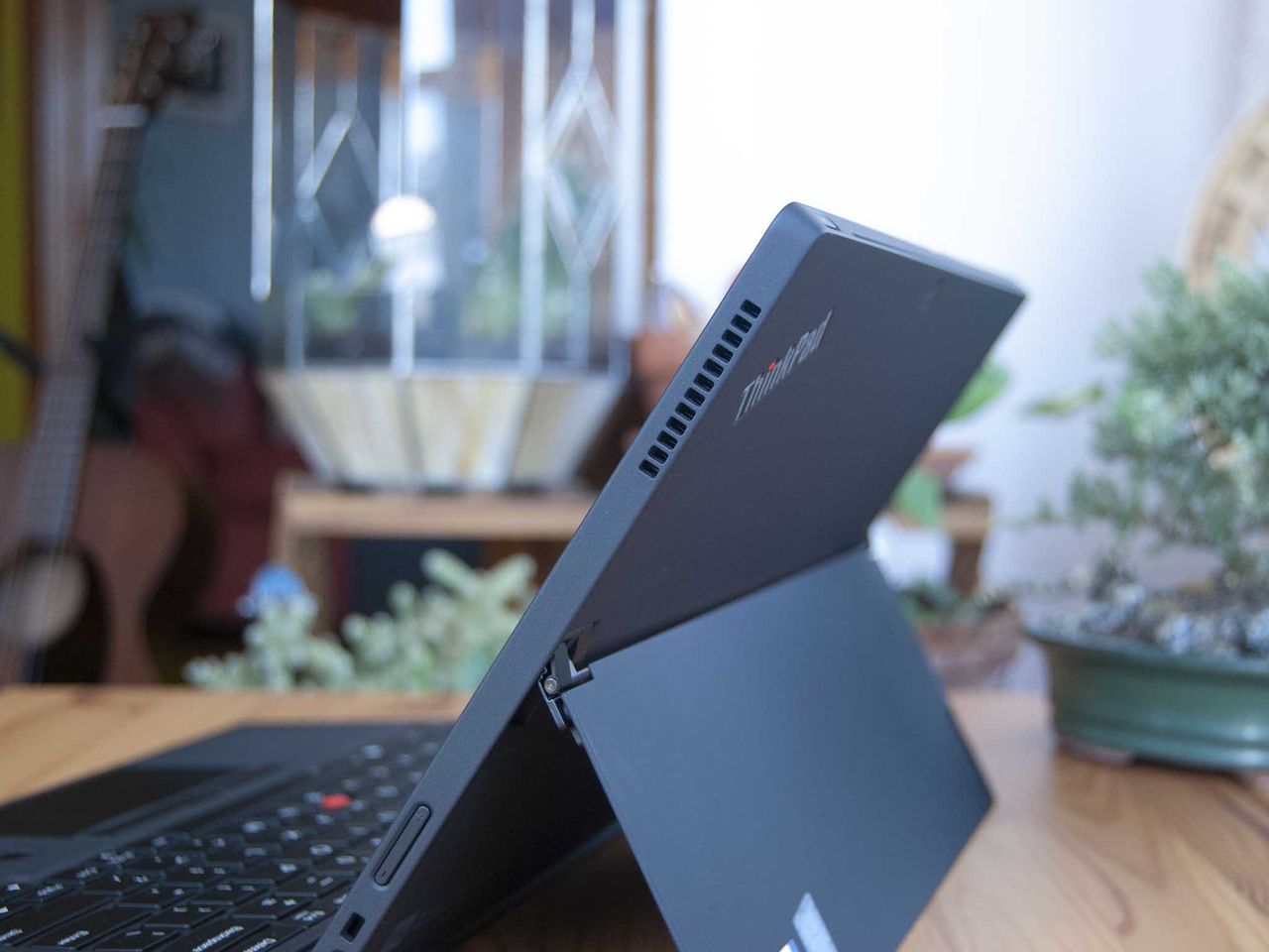 Lenovo Thinkpad X12 Detachable Review