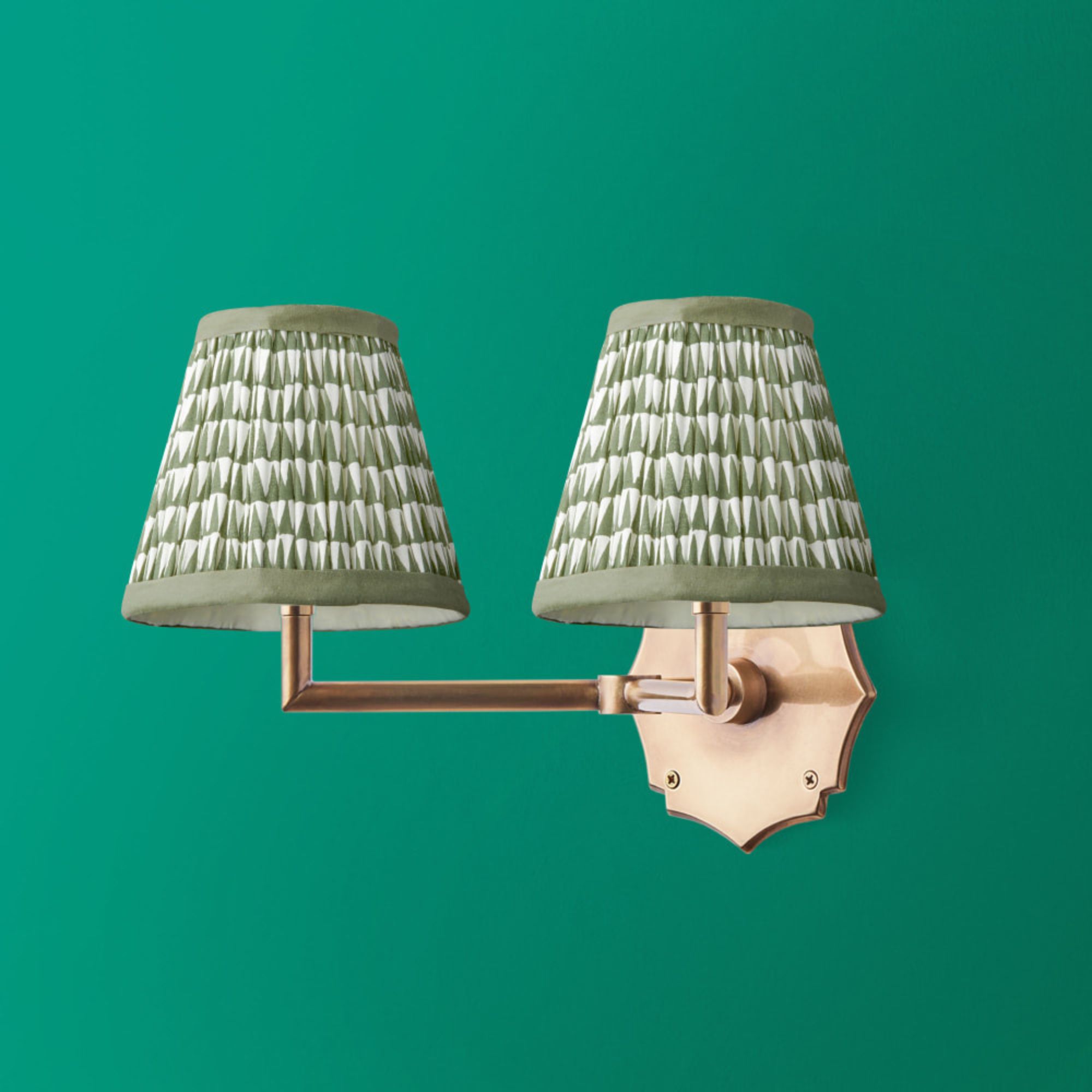 Double Insignia Cordless Wall Fixture